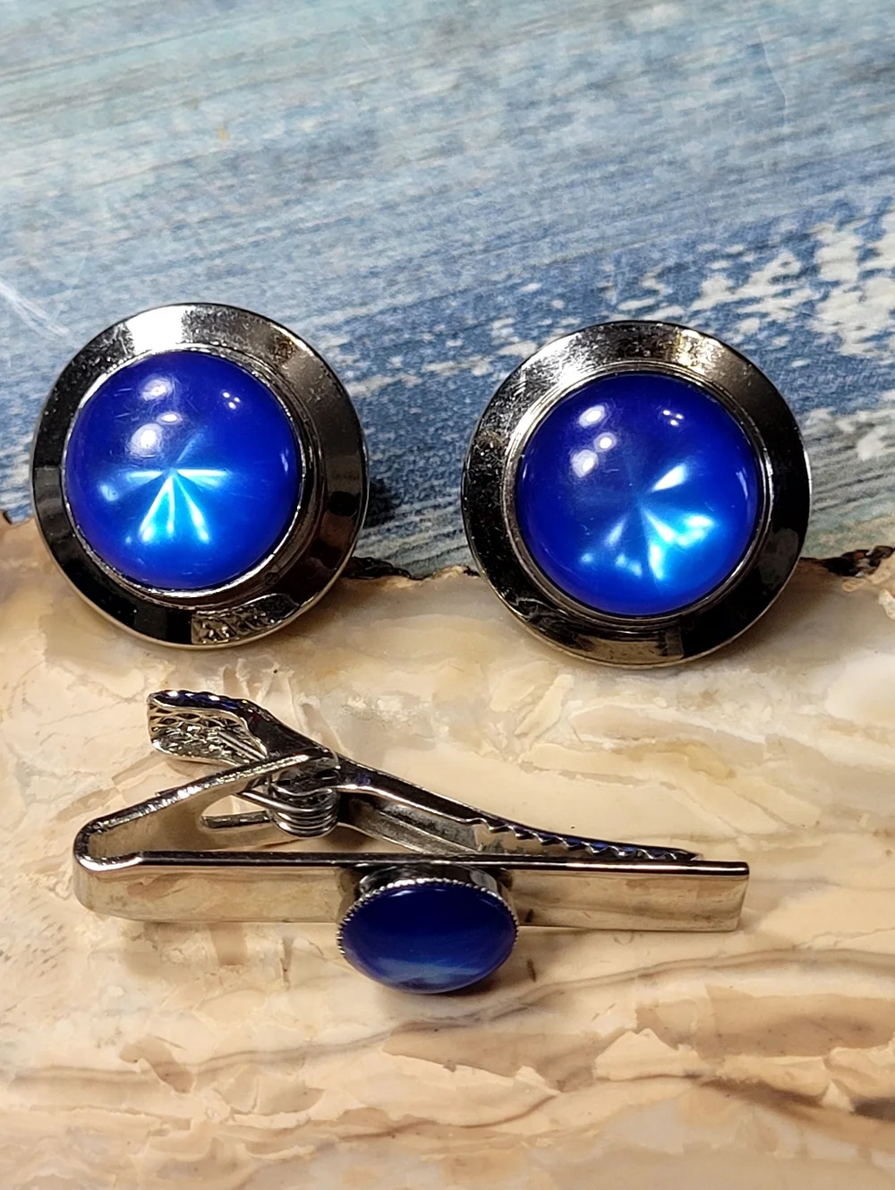 Blue Cufflink and Tie Bar Set - Classic Round Design